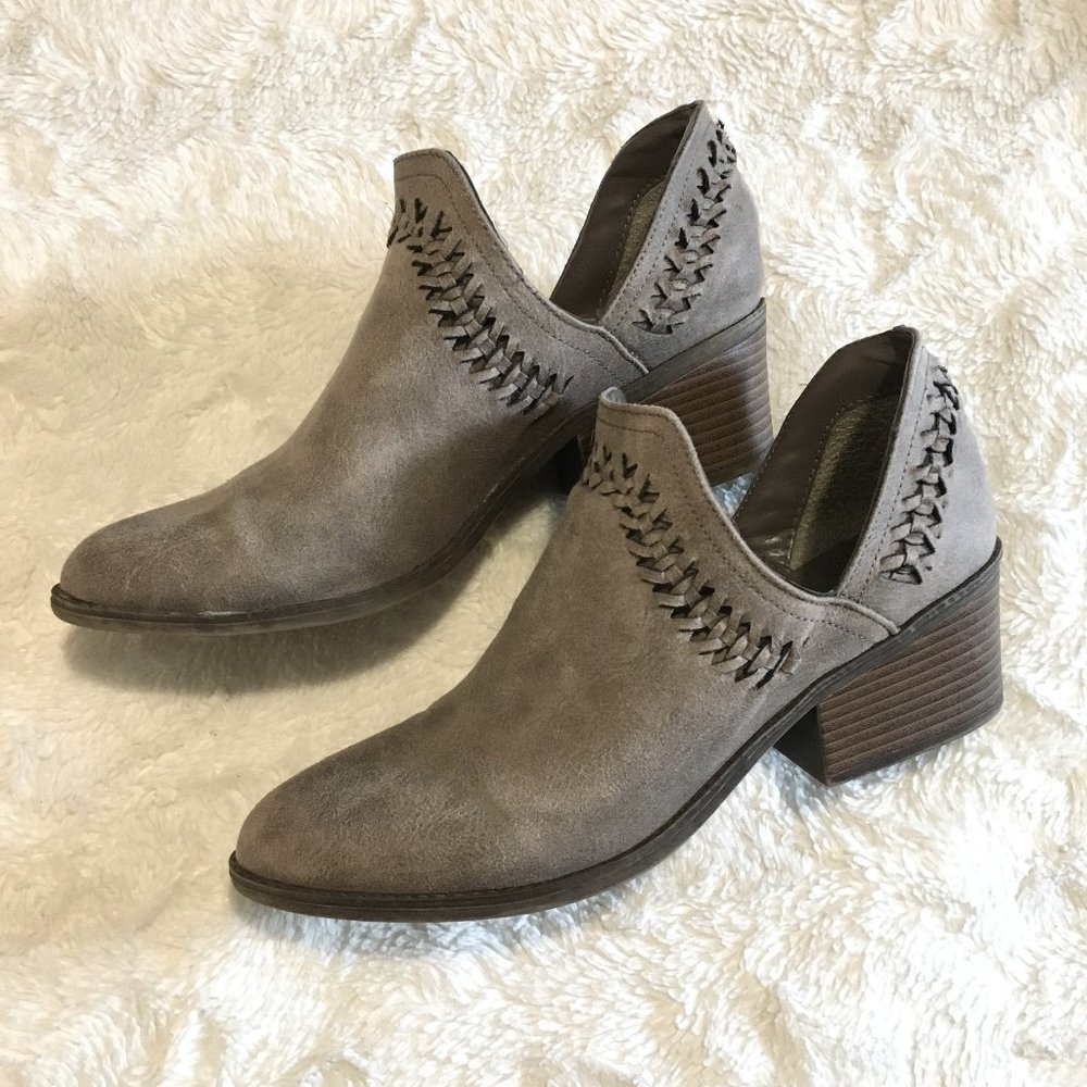 Fergalicious Eastside Metropolitan Dusty Grey Genuine Suede Booties US 9